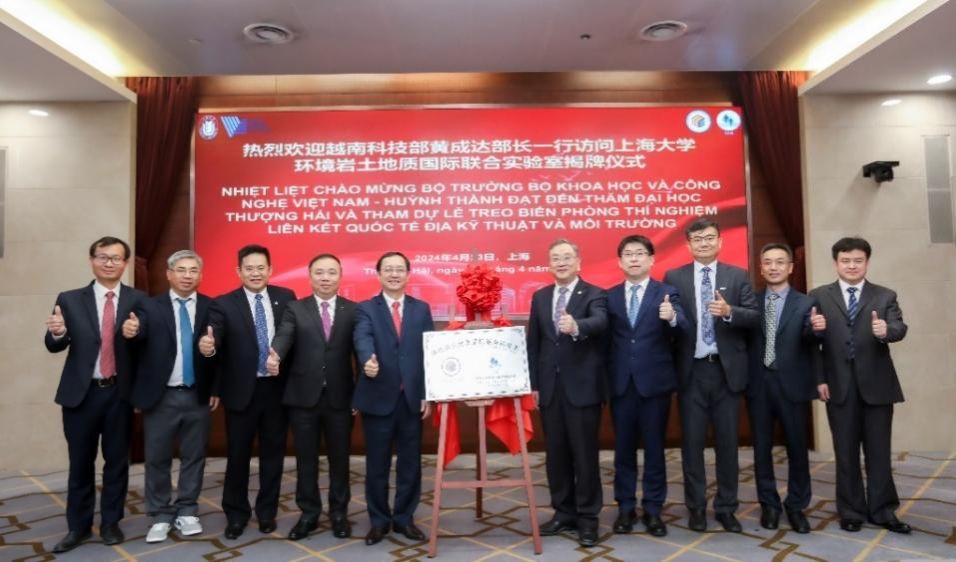 67702007189F5C3E48FB2874492_FF867302_12EEA