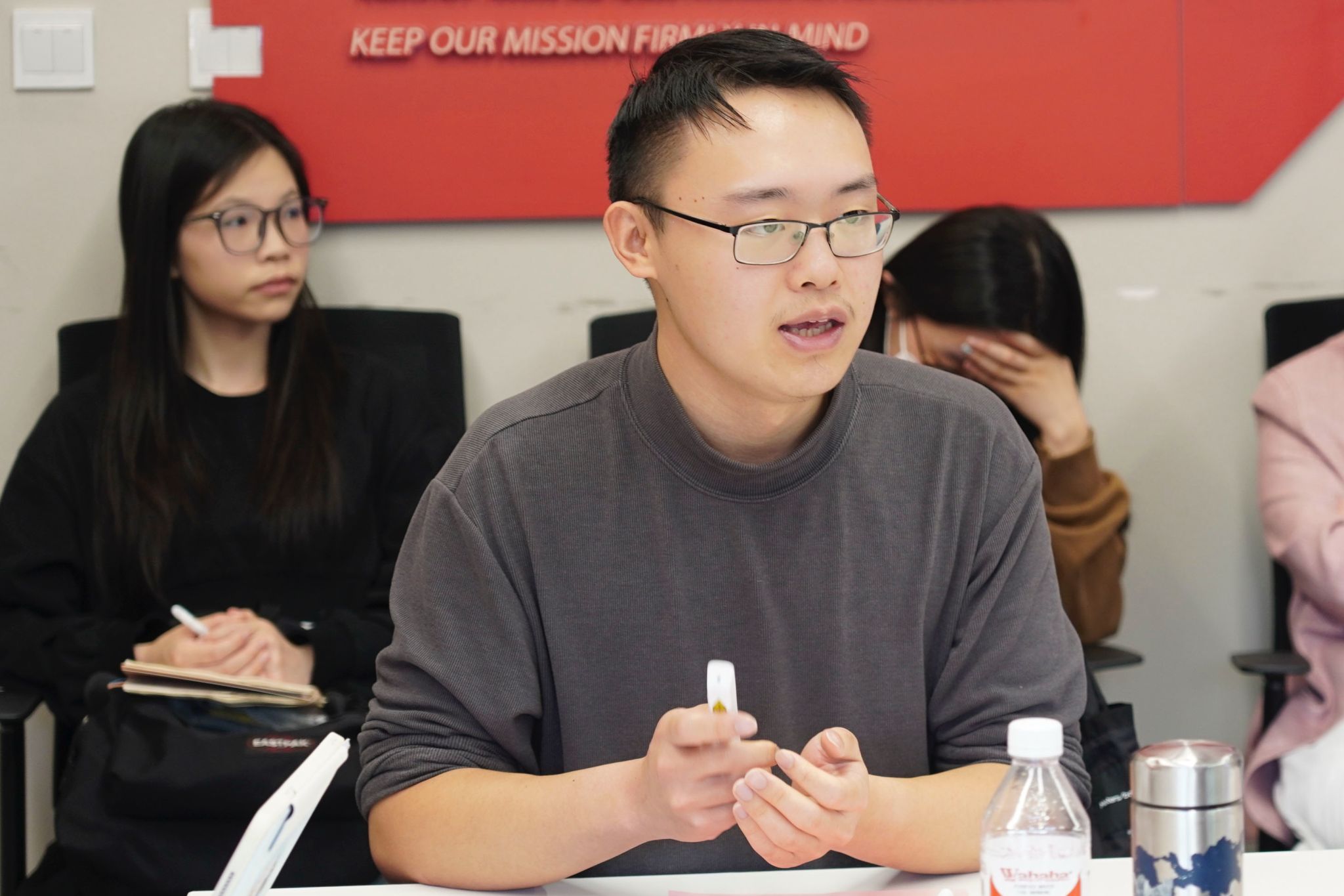 591D10069F0AC085B09A01AF9B3_EF680760_38647