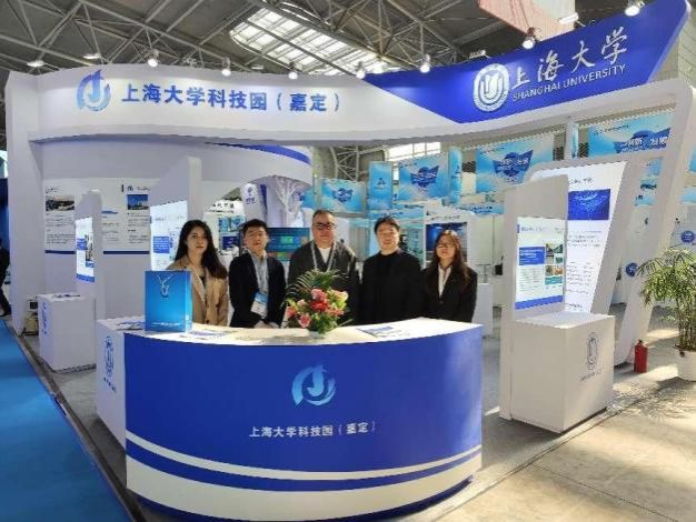 1394AF58BFF623A7186D7665FFA_12522D5E_F21E