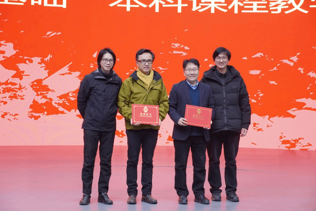 646B1C2D146F3F25A332AFA0114_3ADEB580_46914