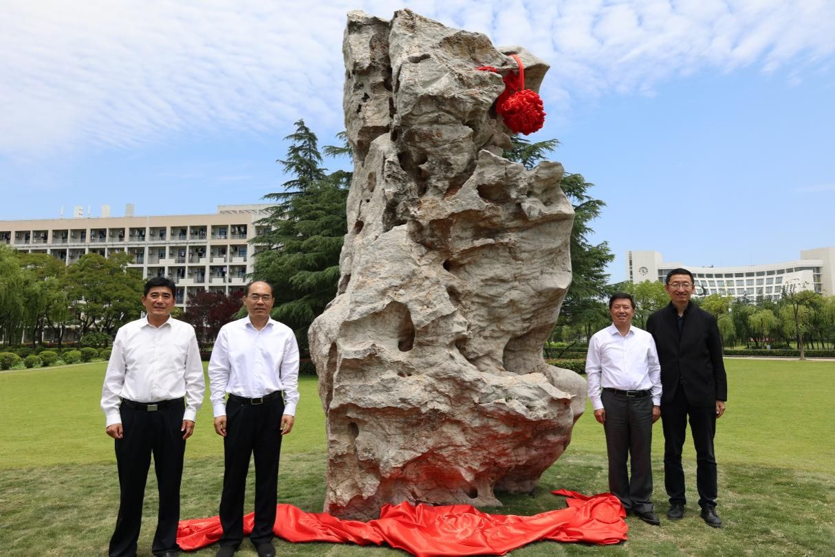 F14F3F6128A3F99712BE7E6ECE4_11B542A1_2BB08